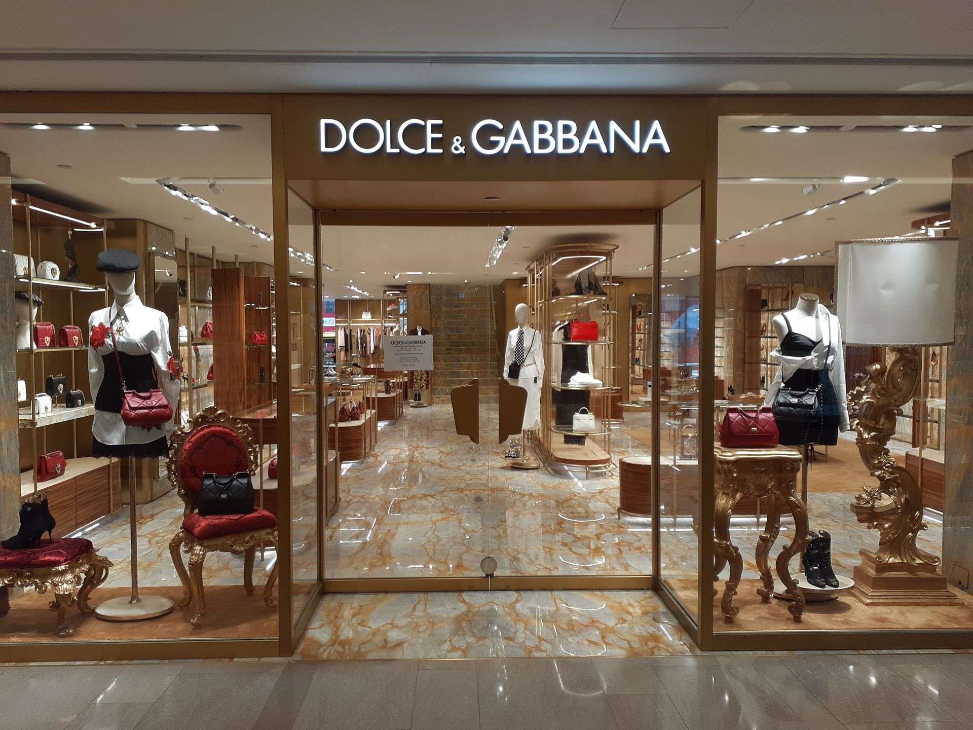 Dolce & Gabbana wprowadza na rynek kolekcję w postaci tokenów NFT