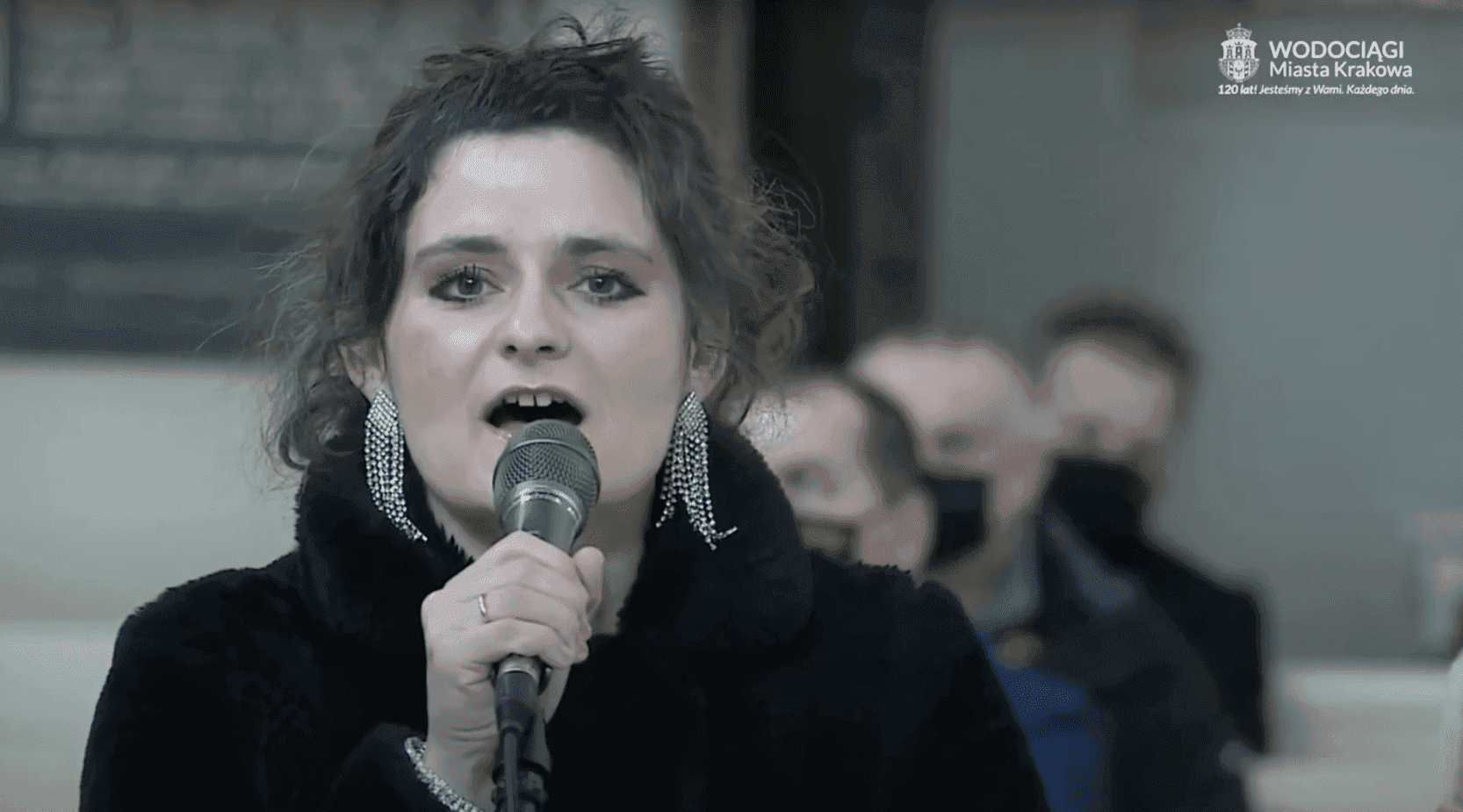 „Hymn Wodociągów Krakowskich" to nowy hit internetu. „Czułe H2O" robi furorę