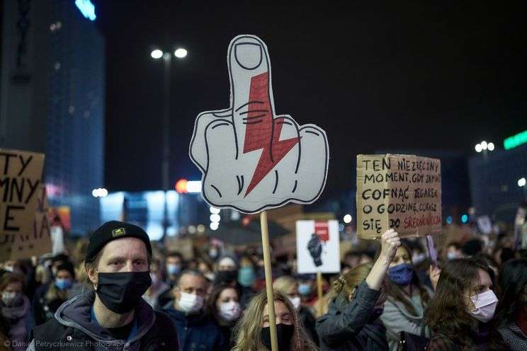 Ponad 74% Polaków nie zgadza się na obowiązujące prawo aborcyjne