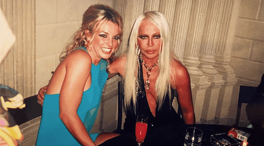 Donatella Versace zaprojektuje suknię ślubną dla Britney Spears