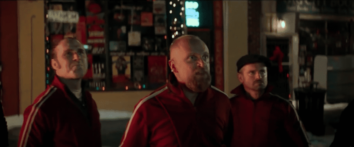 Adamczyk przeklina po polsku i śpiewa kolędę w nowym serialu Marvela. Internauci zachwyceni