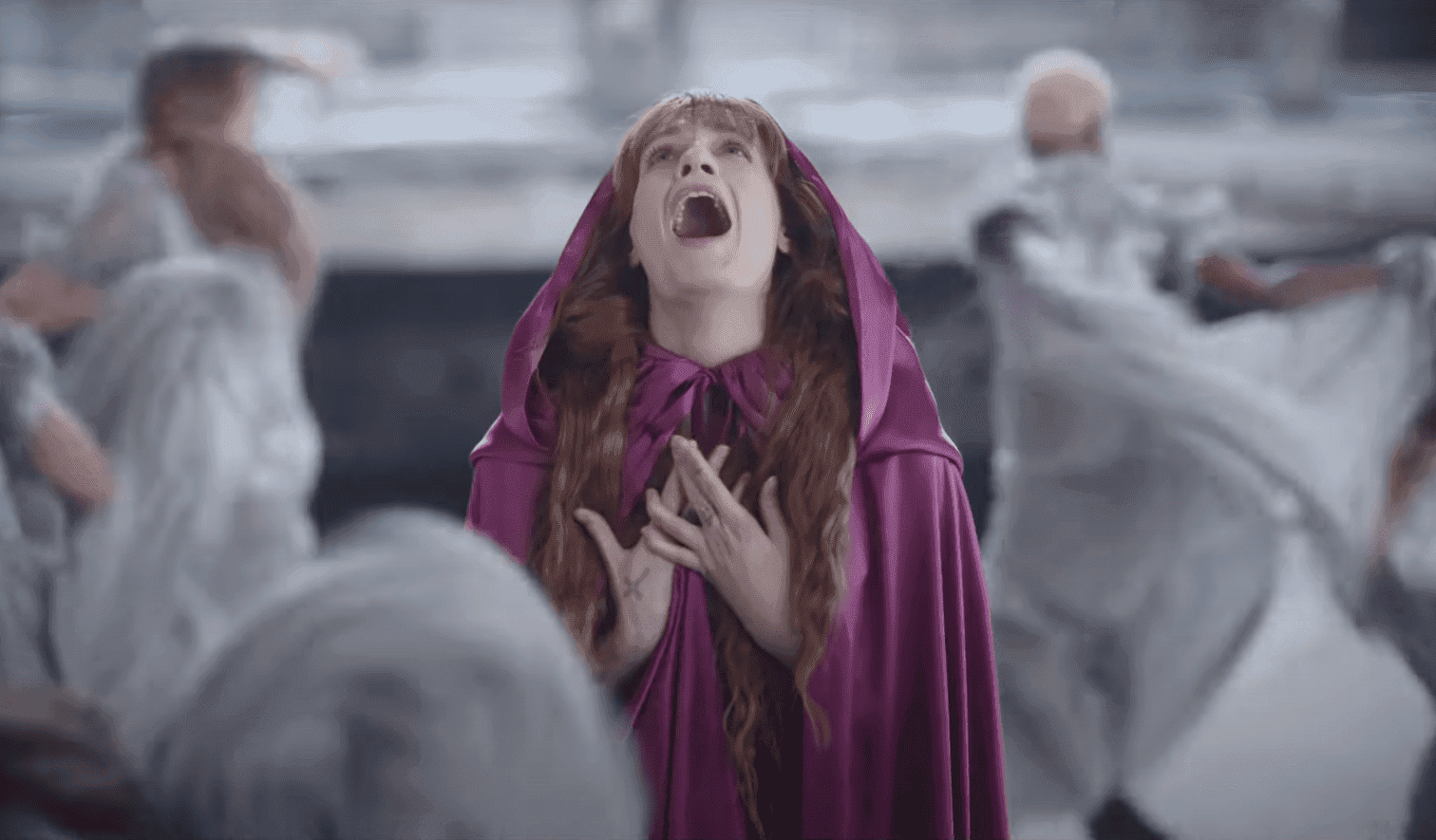 Królowa wróciła! Posłuchajcie najnowszego utworu Florence + The Machine