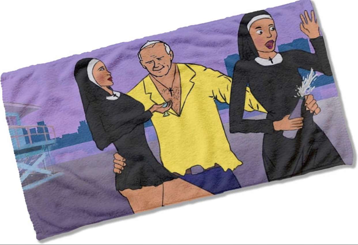 Ręcznik z Janem Pawłem II. Plażowy, twarzowy, (nie)stosowny? Burza w internecie trwa