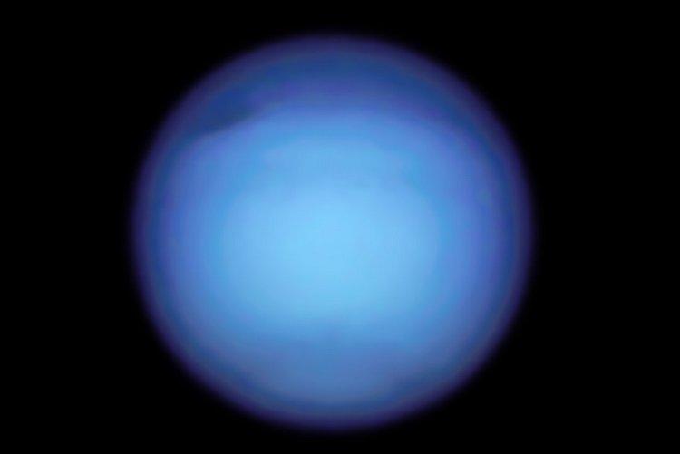 Kolejne ujęcie kosmicznego świata zdobywa serca ludzkości. Neptun i jego pierścienie.