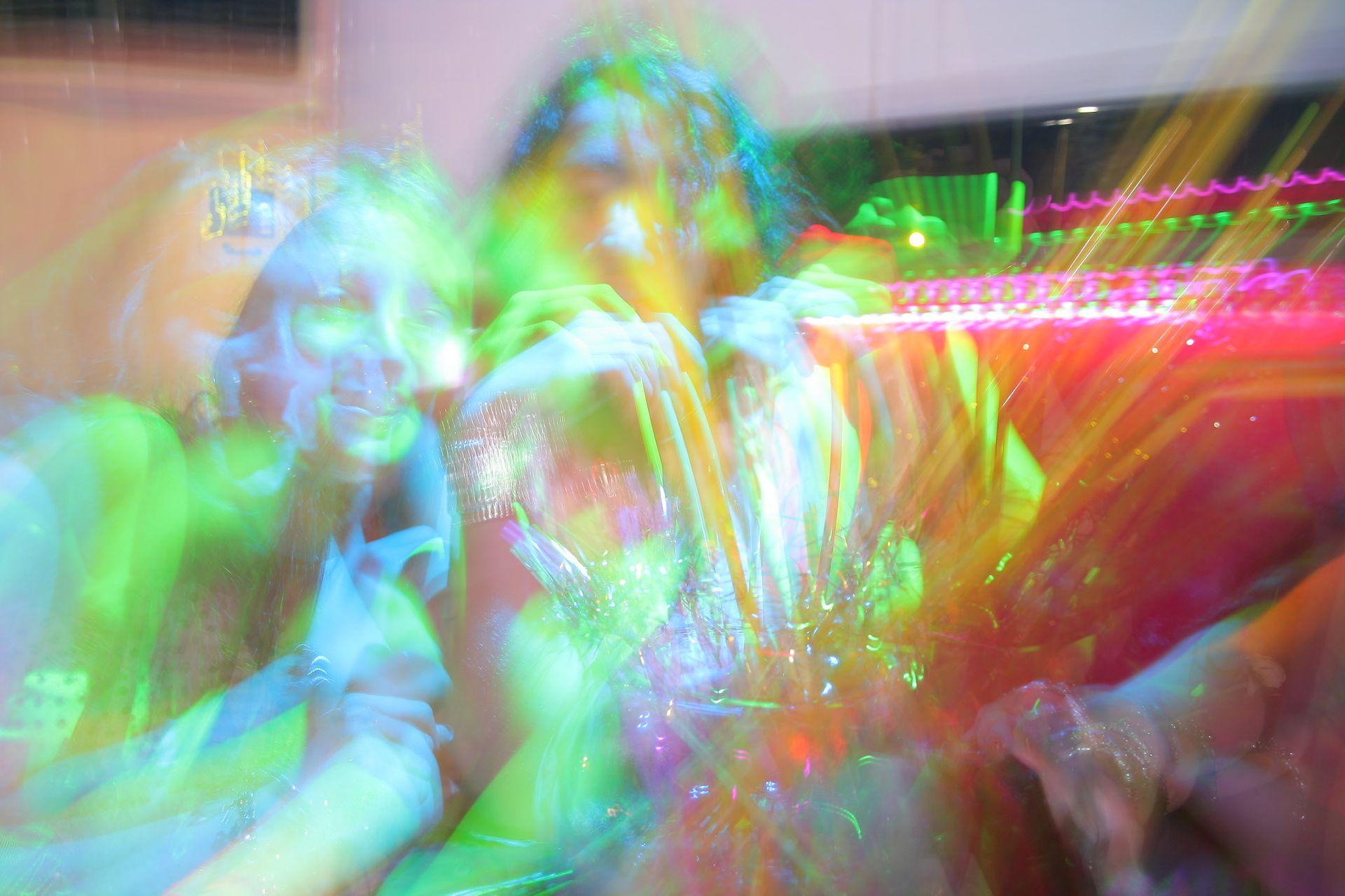 Czy rzeczywistość wirtualna może symulować efekty psychodelicznej podróży?