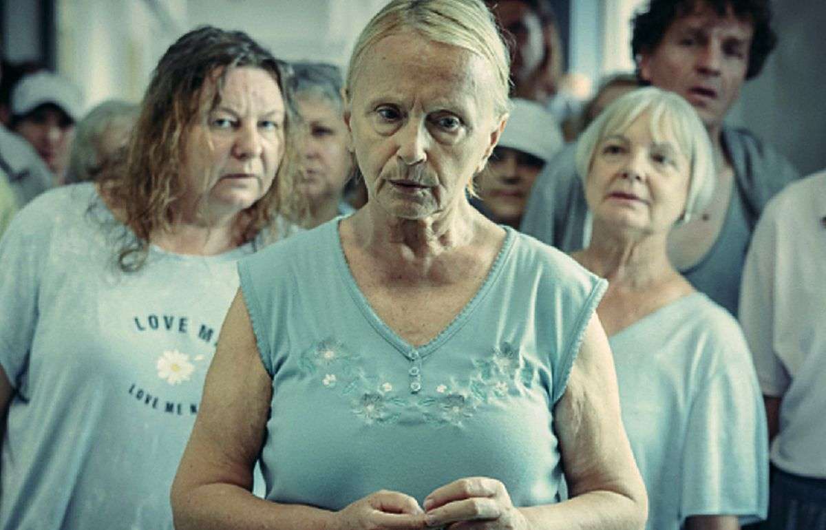 Starsza pani napada na bank. Polski laureat festiwalu filmowego Tribeca już w kinach