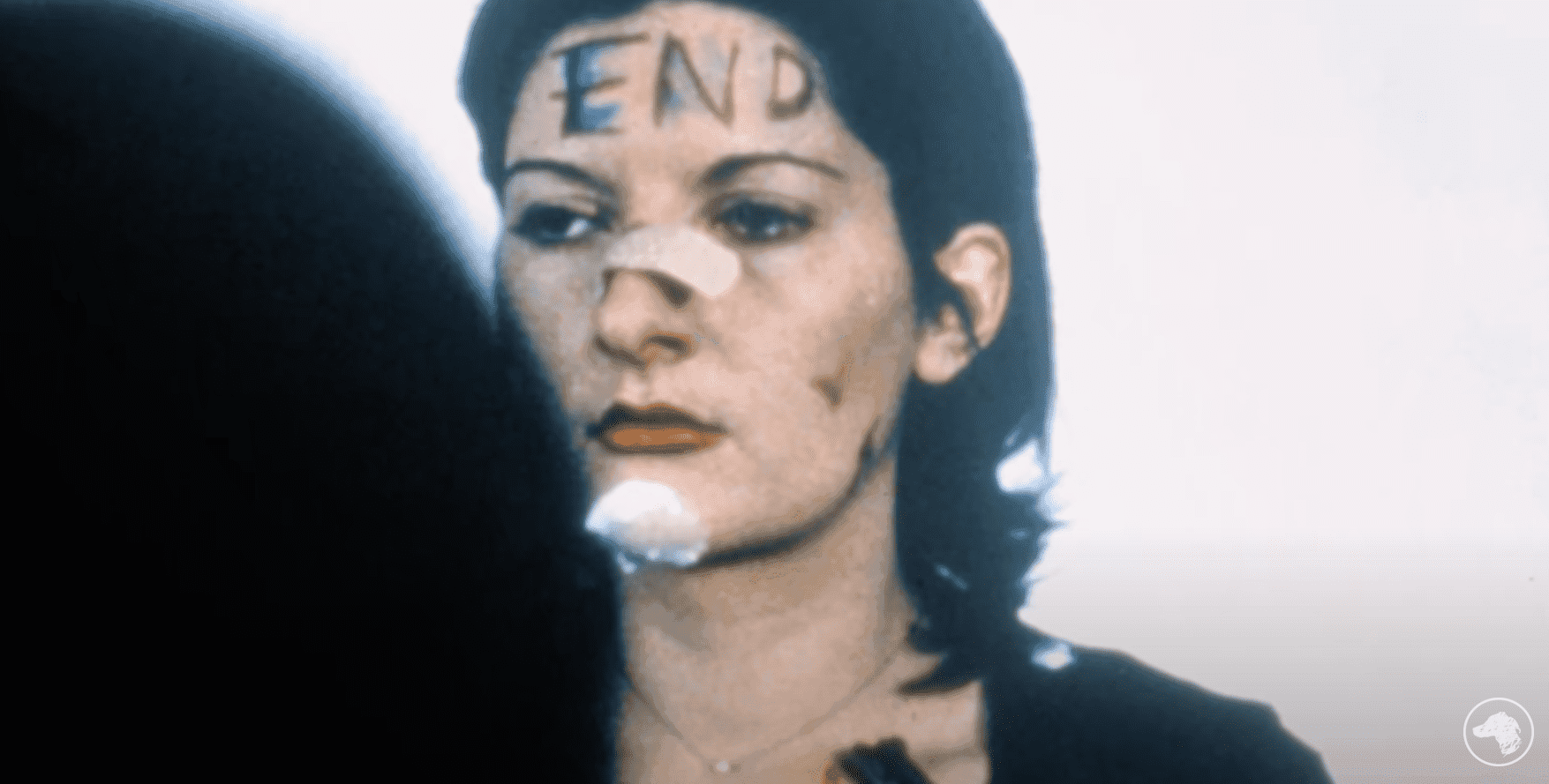 Marina Abramović: „Czułam, że moje ciało nie zna ograniczeń”. Przypominamy znamienite performanse artystki