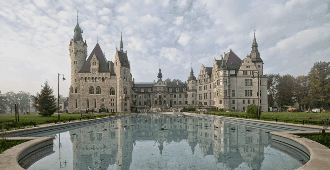 13 najbardziej magicznych zamków i pałaców w Polsce