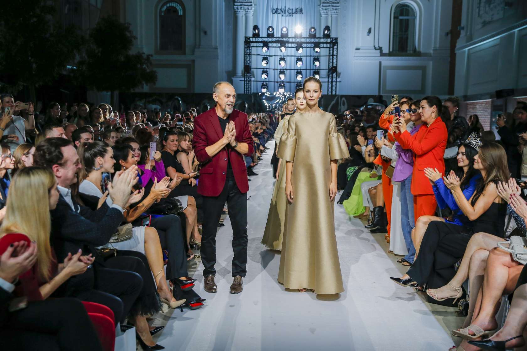 Quiet luxury – trendy na sezon jesień/zima 2023