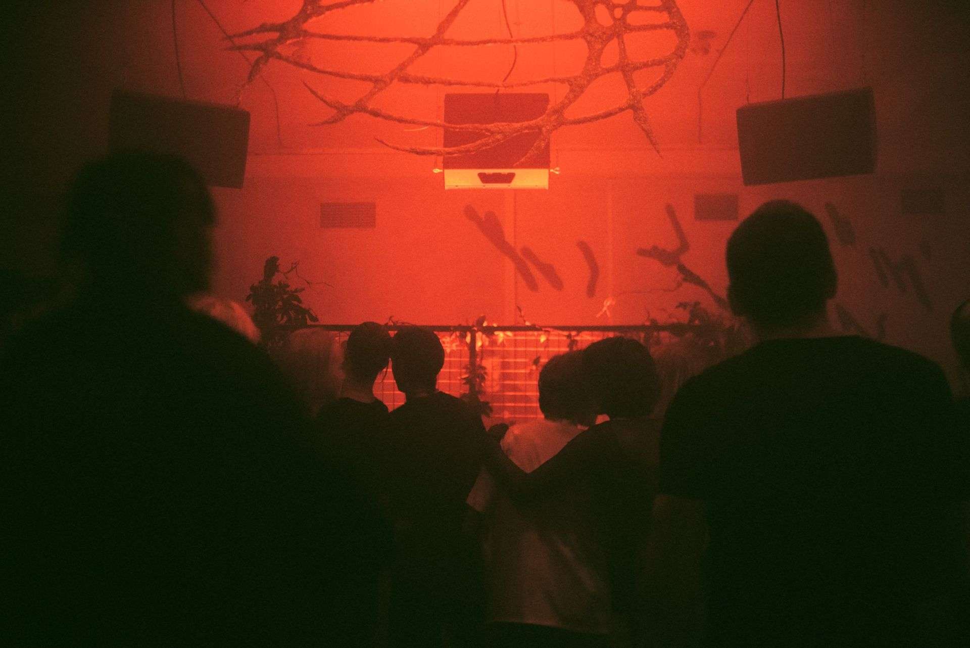 Jasna 1 łączy siły z Art - Weapon! Freux, Shakolin, Tripssy , Vera Logdanidi, Katia Steiber, Richie Beige i wielu innych artystów w jednym miejscu