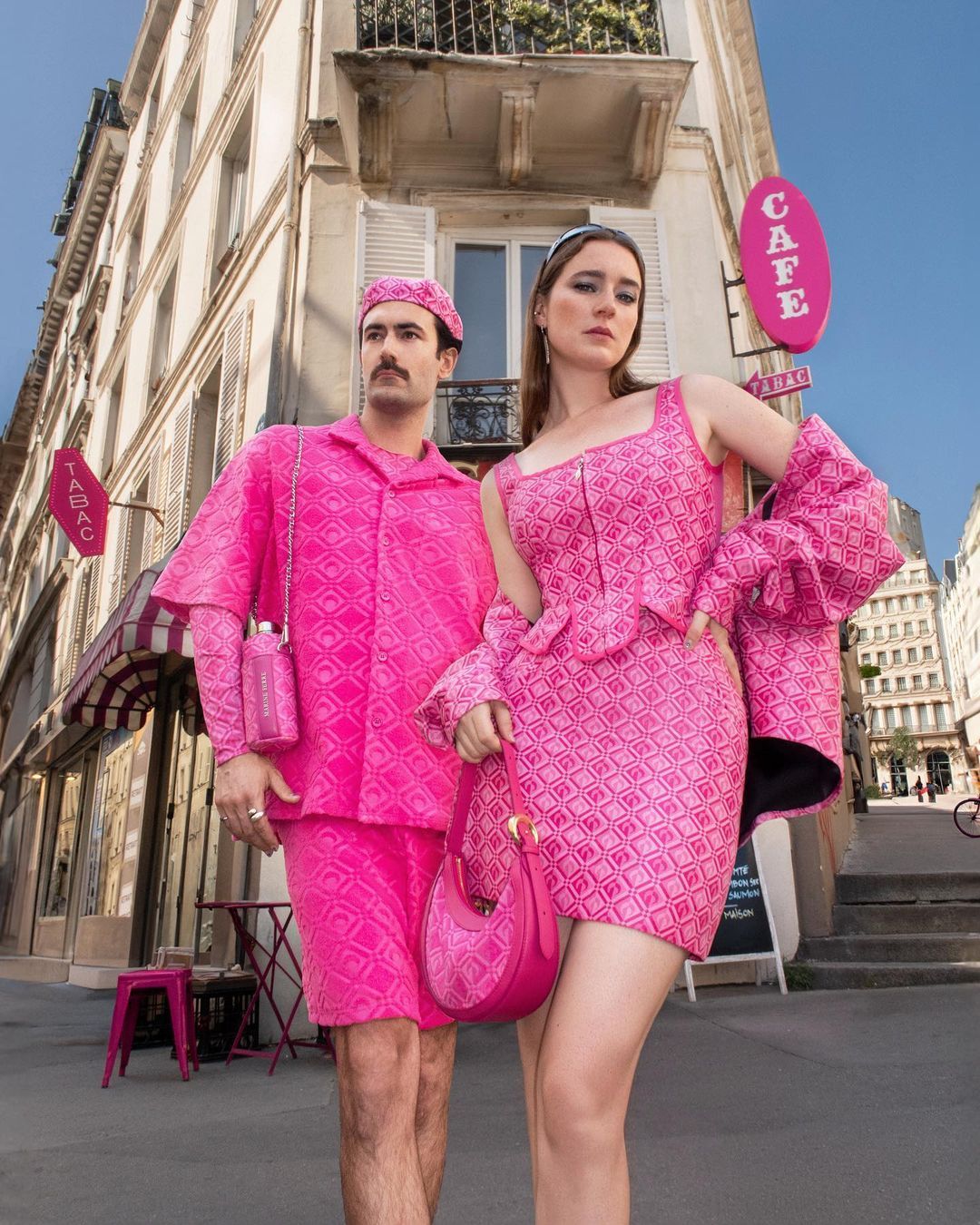 Najbardziej stylowa para na Instagramie. Ich znak rozpoznawczy to dopasowane outfity