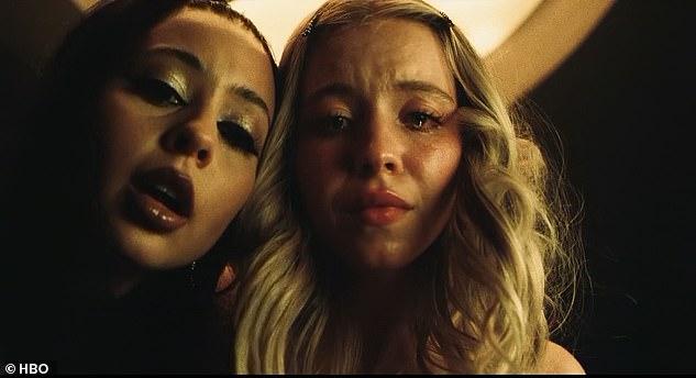 Tinder swatka. Dzięki nowej funkcji partnera wybierze ci psiapsi lub mama