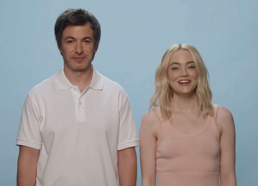 Emma Stone i Nathan Fielder promują swój serial parodiując Sydney Sweeney i Glenna Powella