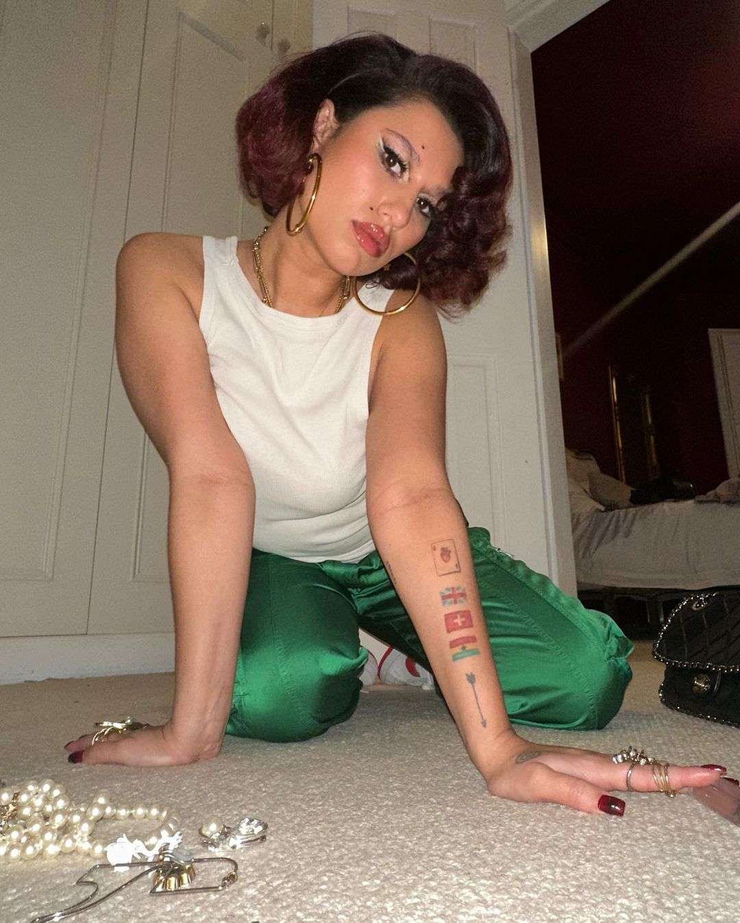 Raye – konflikt z wytwórnią, molestowanie. Teraz pobiła rekord Brit Awards 2024