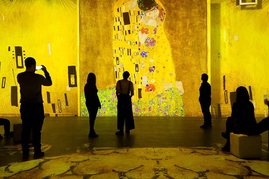 Multimedialna wystawa Klimta w Warszawie