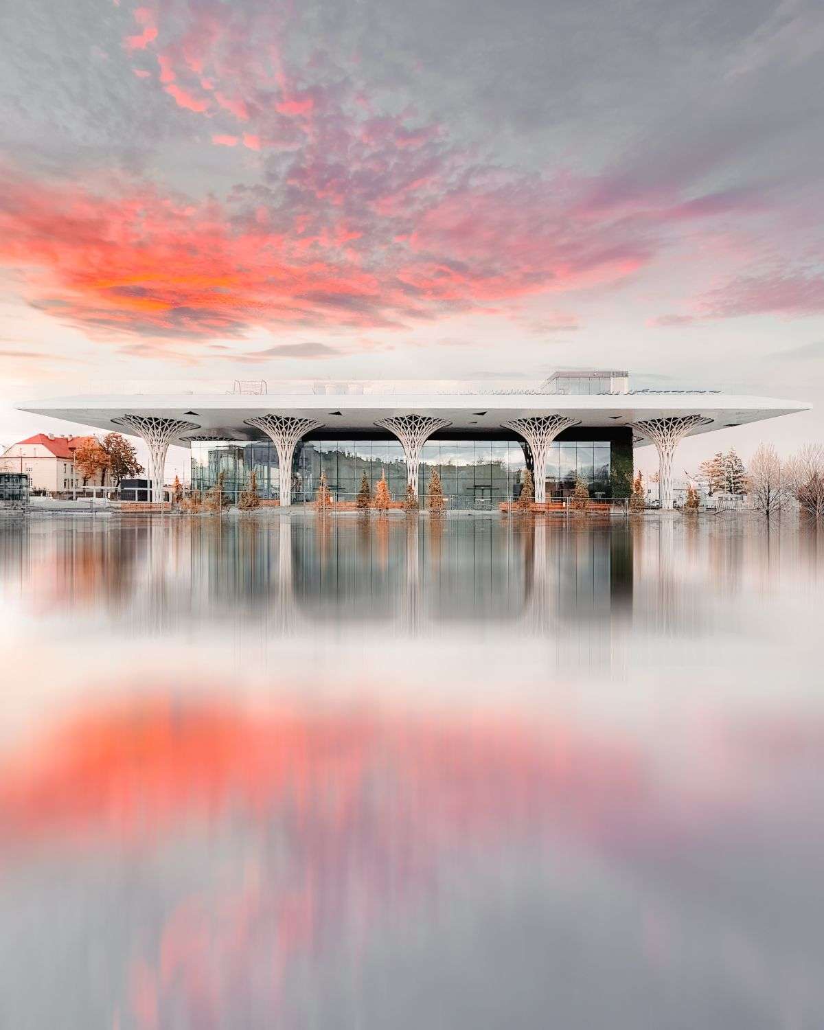 Dworzec w Lublinie ma szansę na „architektonicznego Oscara”. Jest w finale!