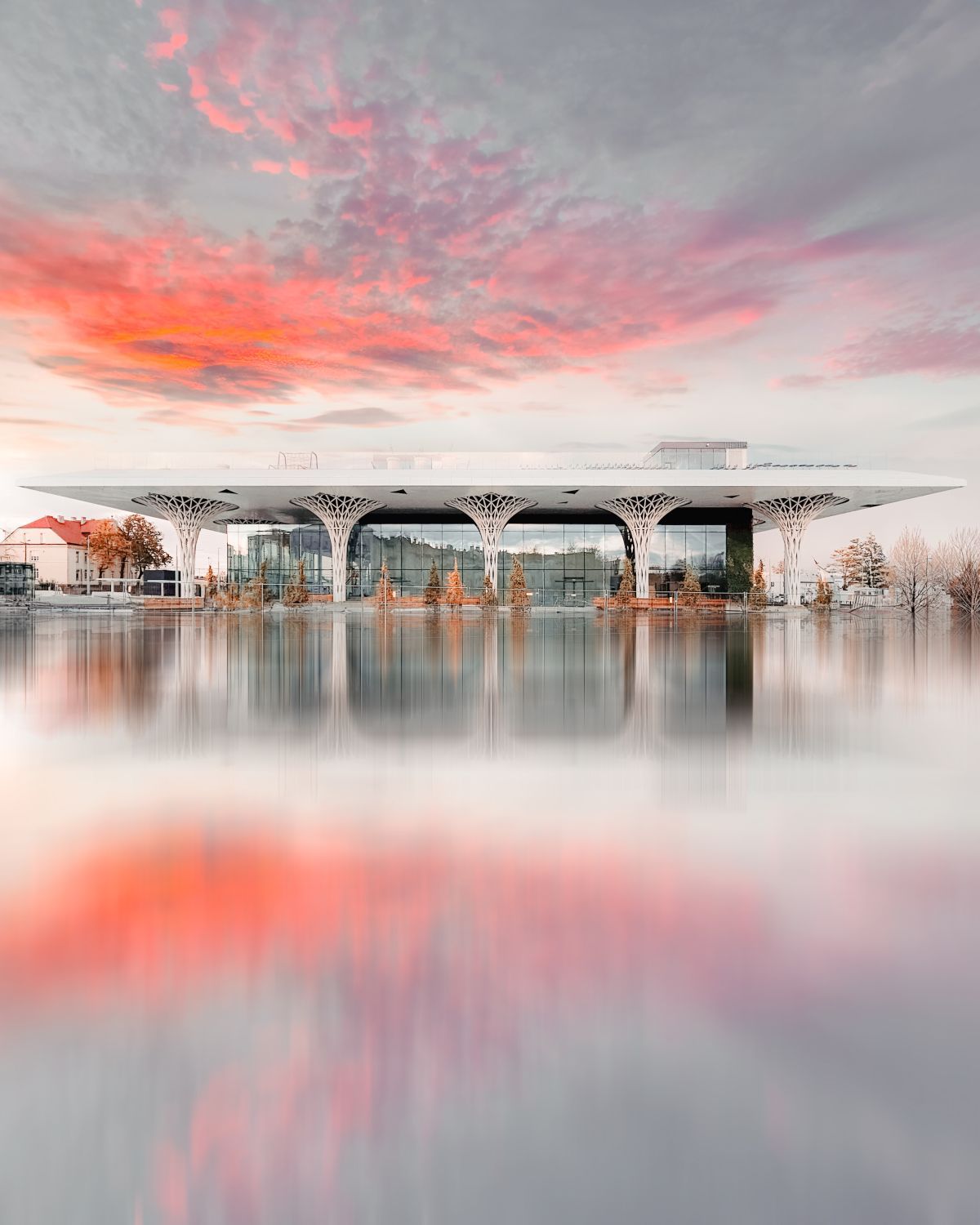 Dworzec w Lublinie na spektakularnych zdjęciach. Inne polskie dworce nie mają do niego podjazdu