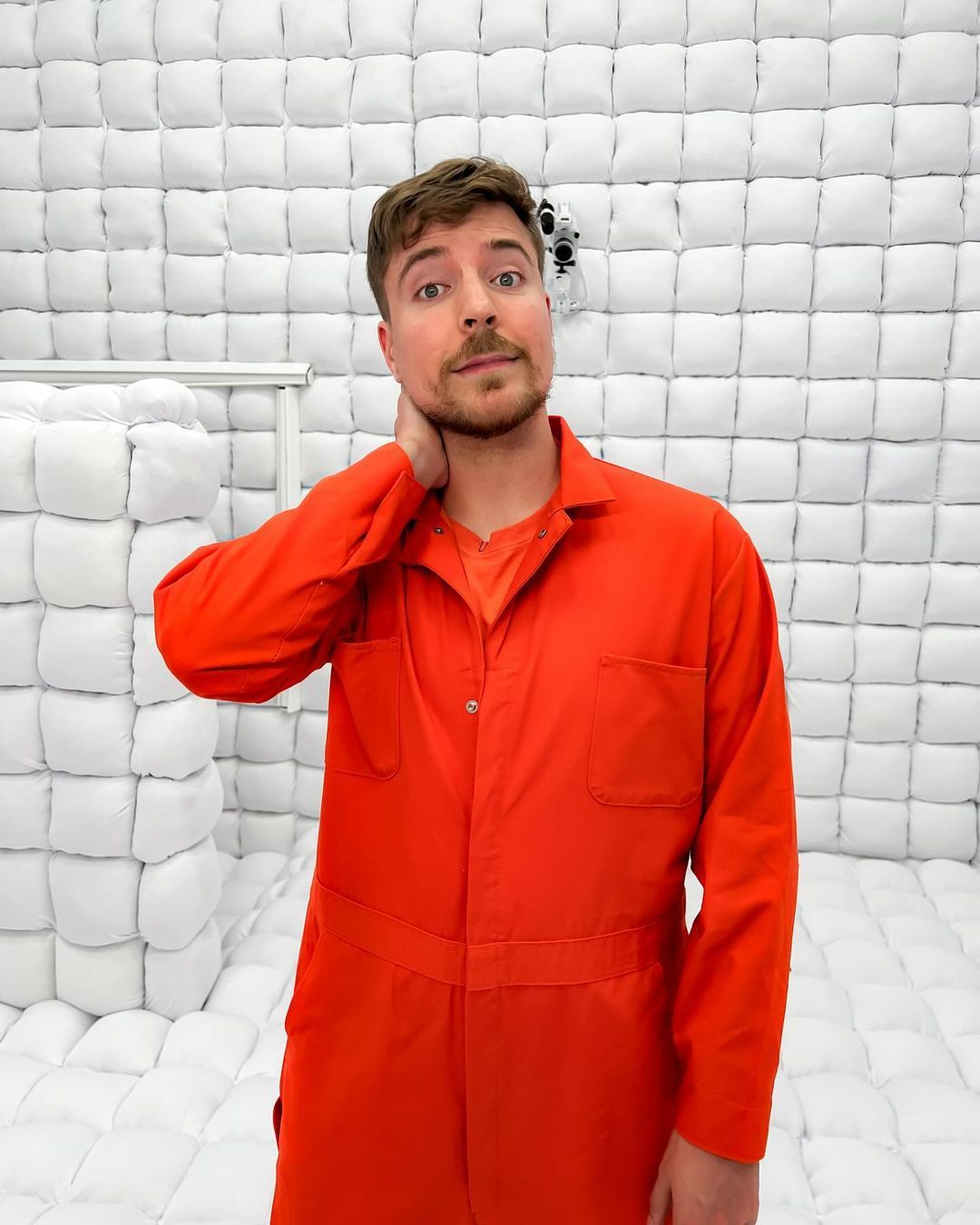 Król youtuberów pozwany przez uczestników swojego show – molestowanie i nadużycia