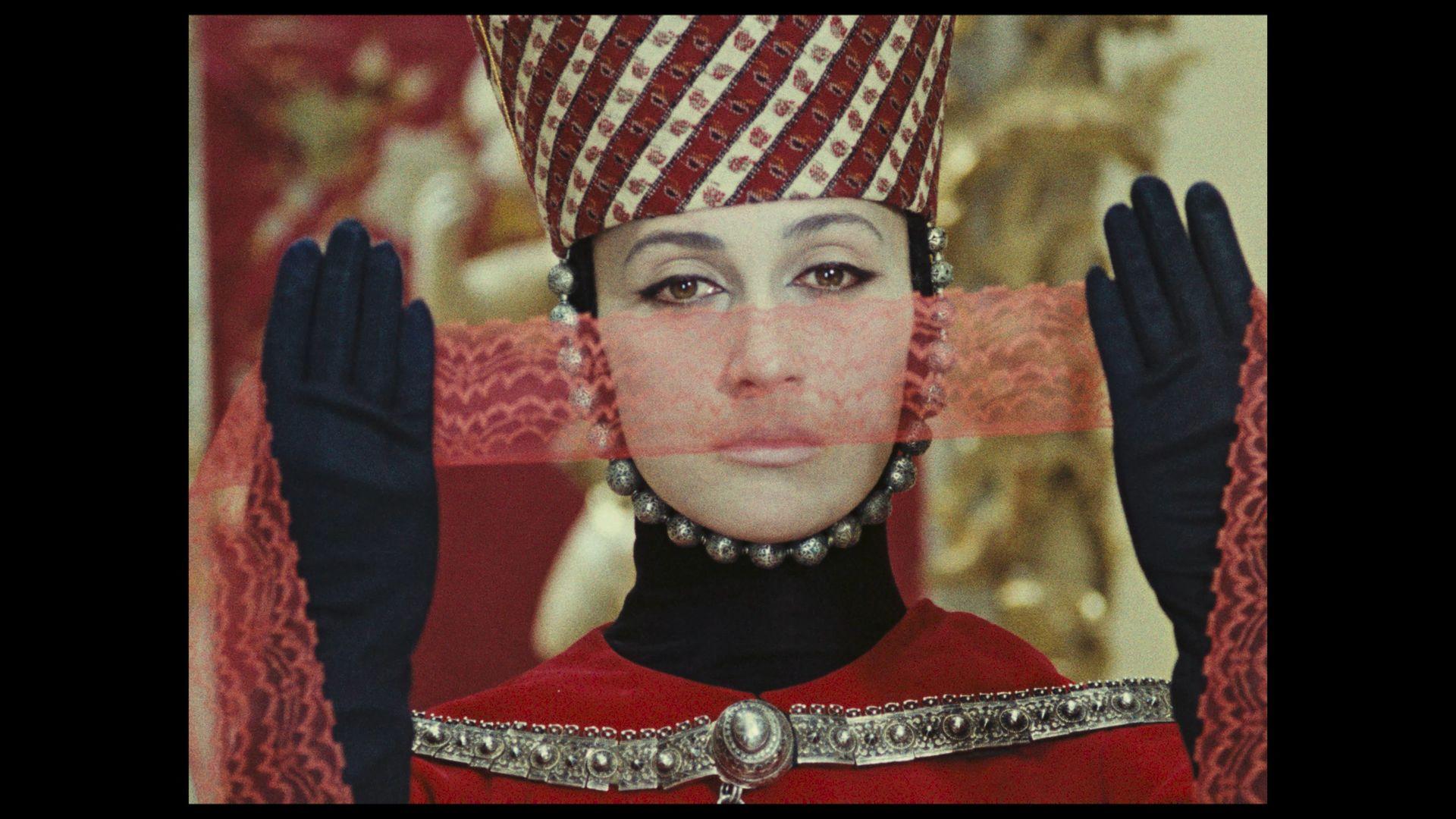 „Paradżanow. Chcę minąć swój cień”. Wystawa poświęcona jednemu z najsłynniejszych reżyserów XX wieku w Zachęcie