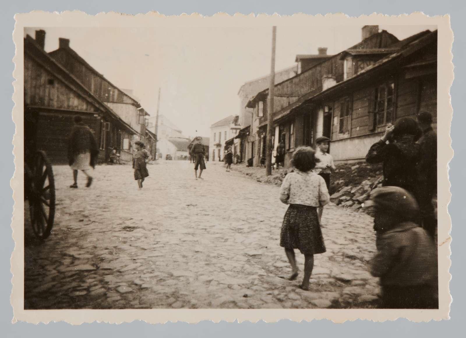 Zapomniana historia Opatowa, miasteczka przed wojną zamieszkiwanego przez Polaków i Żydów. Wystawa oczami Majera Kirszenblata