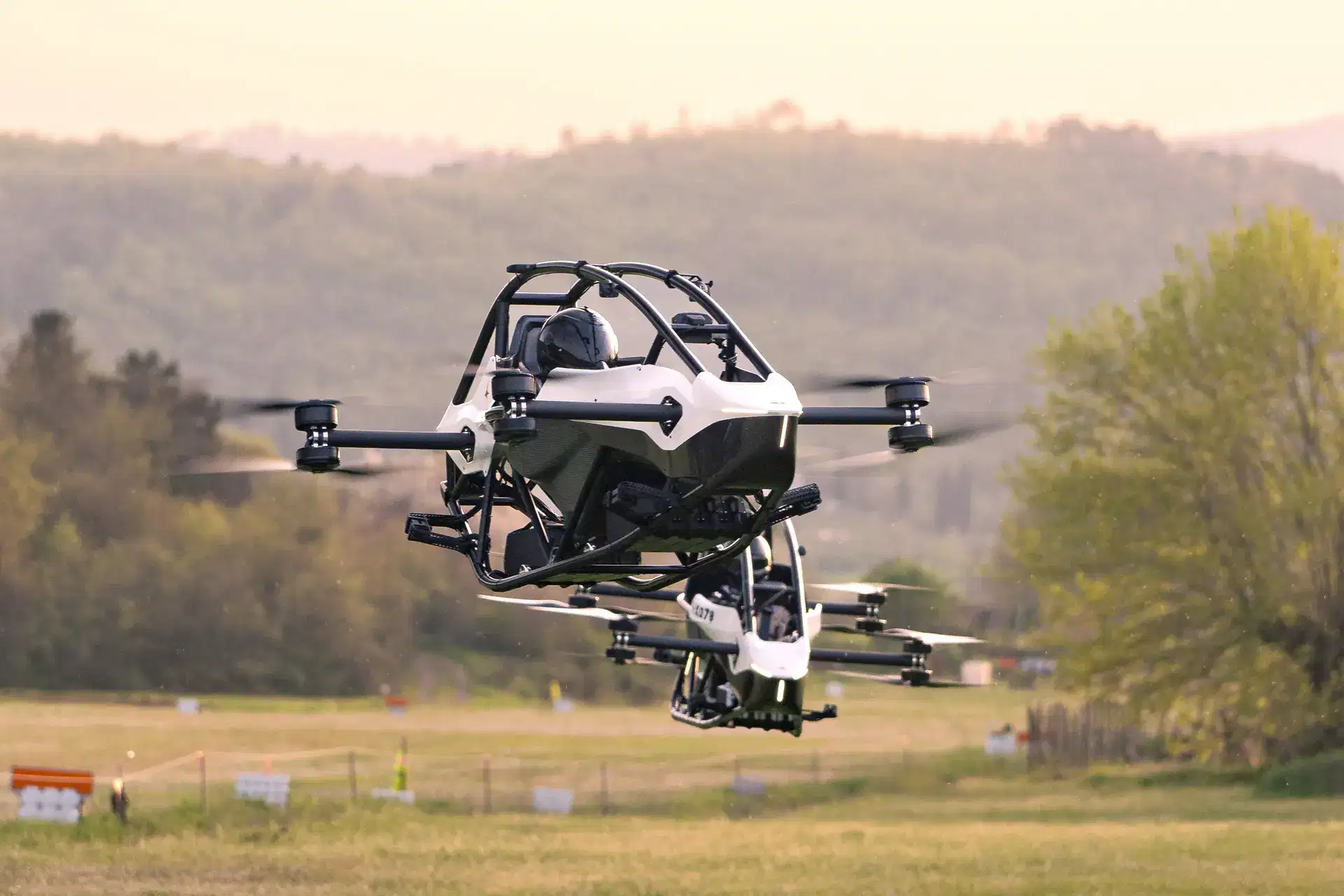 Polski wynalazek przyszłości: pierwszy latający samochód w powszechnej sprzedaży