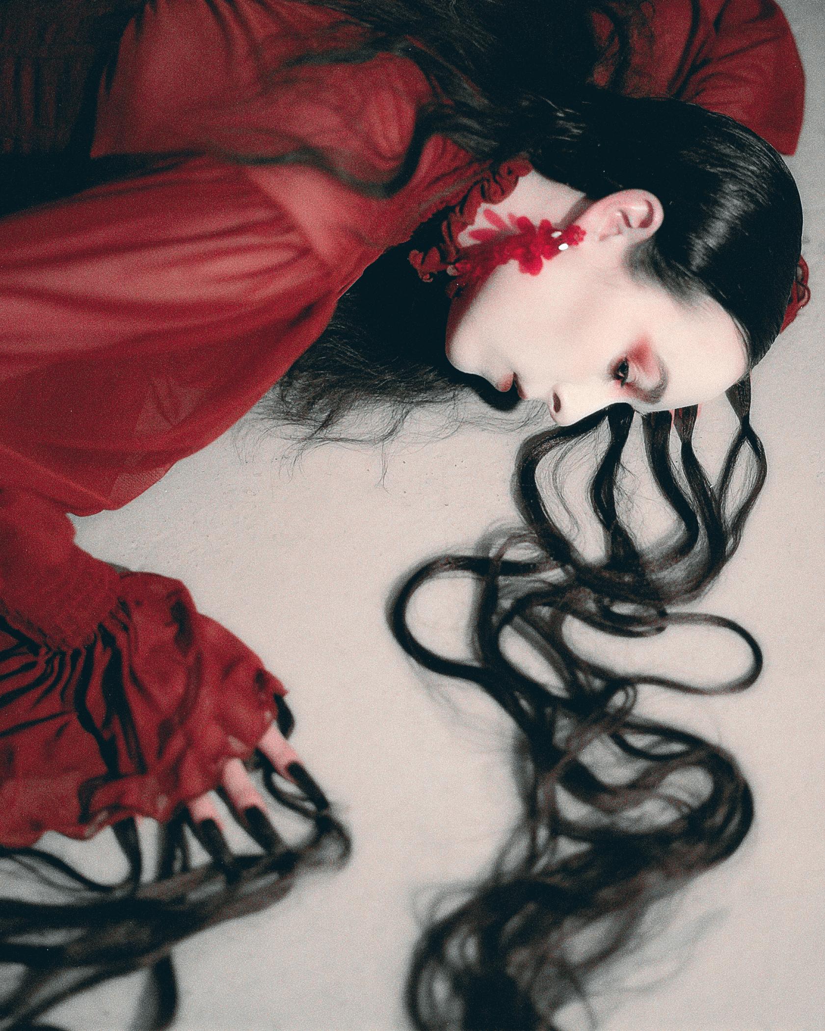 Allie X: „Trudno jest rozwijać się bez bólu i dyskomfortu”. Rozmawiamy z artystką przed jej koncertem w Warszawie