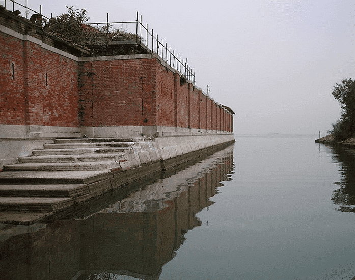 Wyspa Poveglia we Włoszech