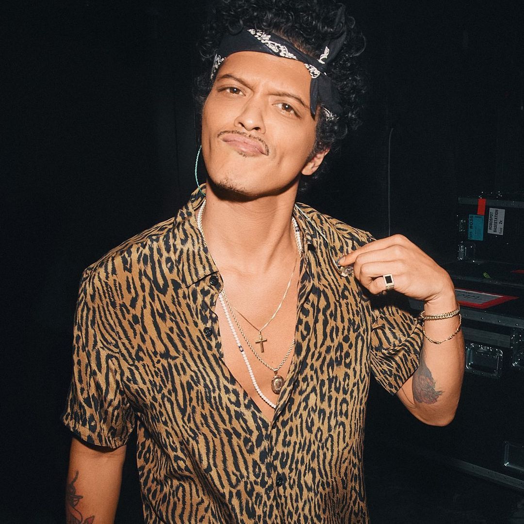Bruno Mars więźniem kasyna, w którym koncertuje? Dziwne doniesienia o długu hazardowym