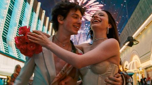 Walentynki 2026: prezenty dla kinomaniaczek według filmowego gustu