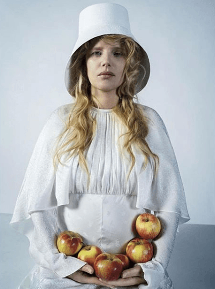 Joanna Kulig obok Amy Adams i Timothée Chalameta w rewelacyjnej sesji Tima Walkera dla "W Magazine"