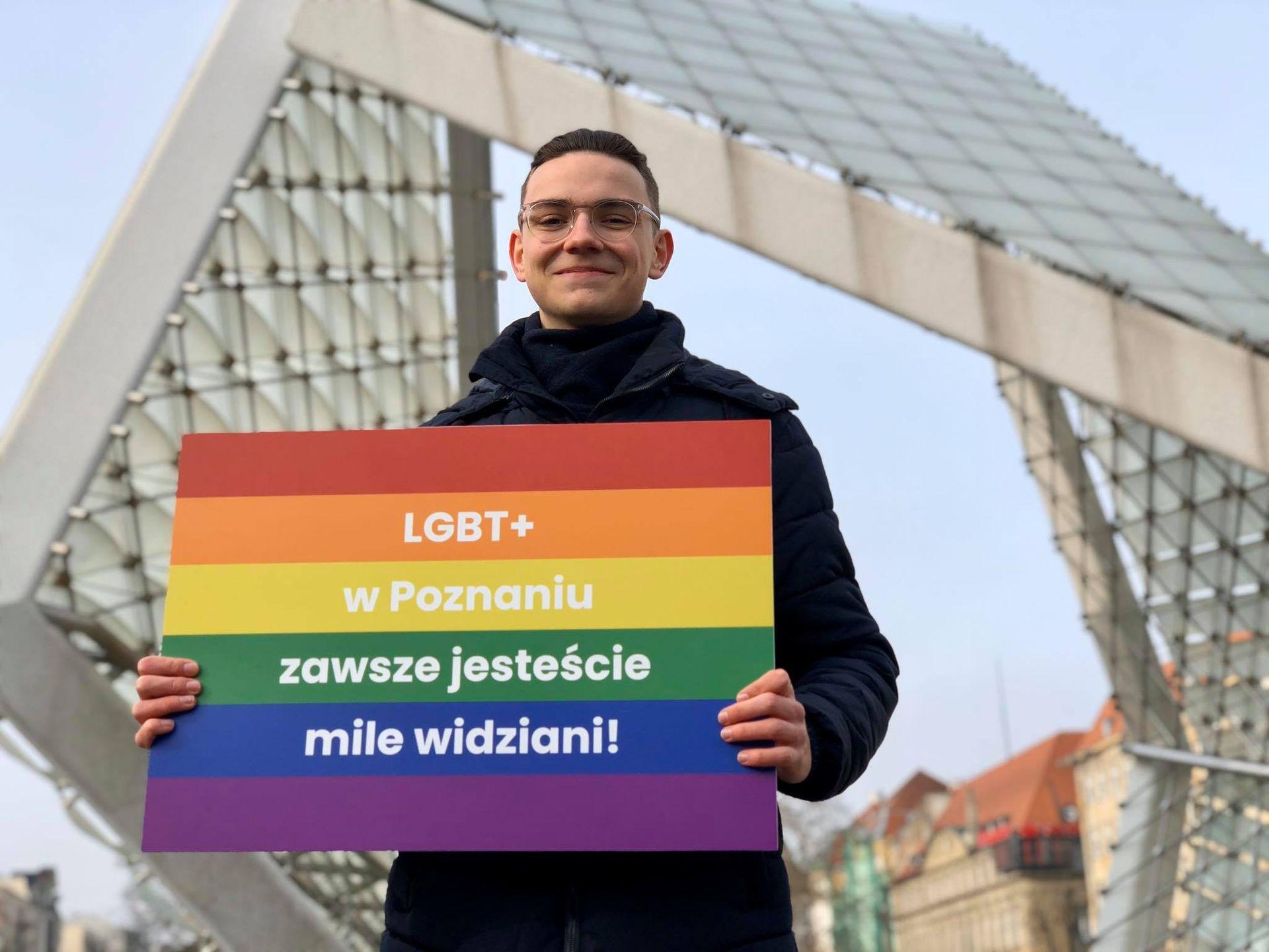 Francuska gmina zrywa partnerstwo z Tuchowem – powodem ustawa „anty-LGBT+”. Tymczasem Poznań świeci przykładem