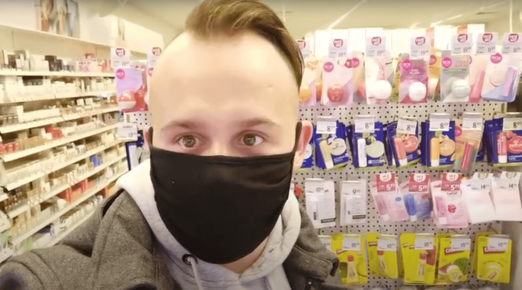 Polski youtuber został skazany za zniesławienie popularnej marki kosmetycznej