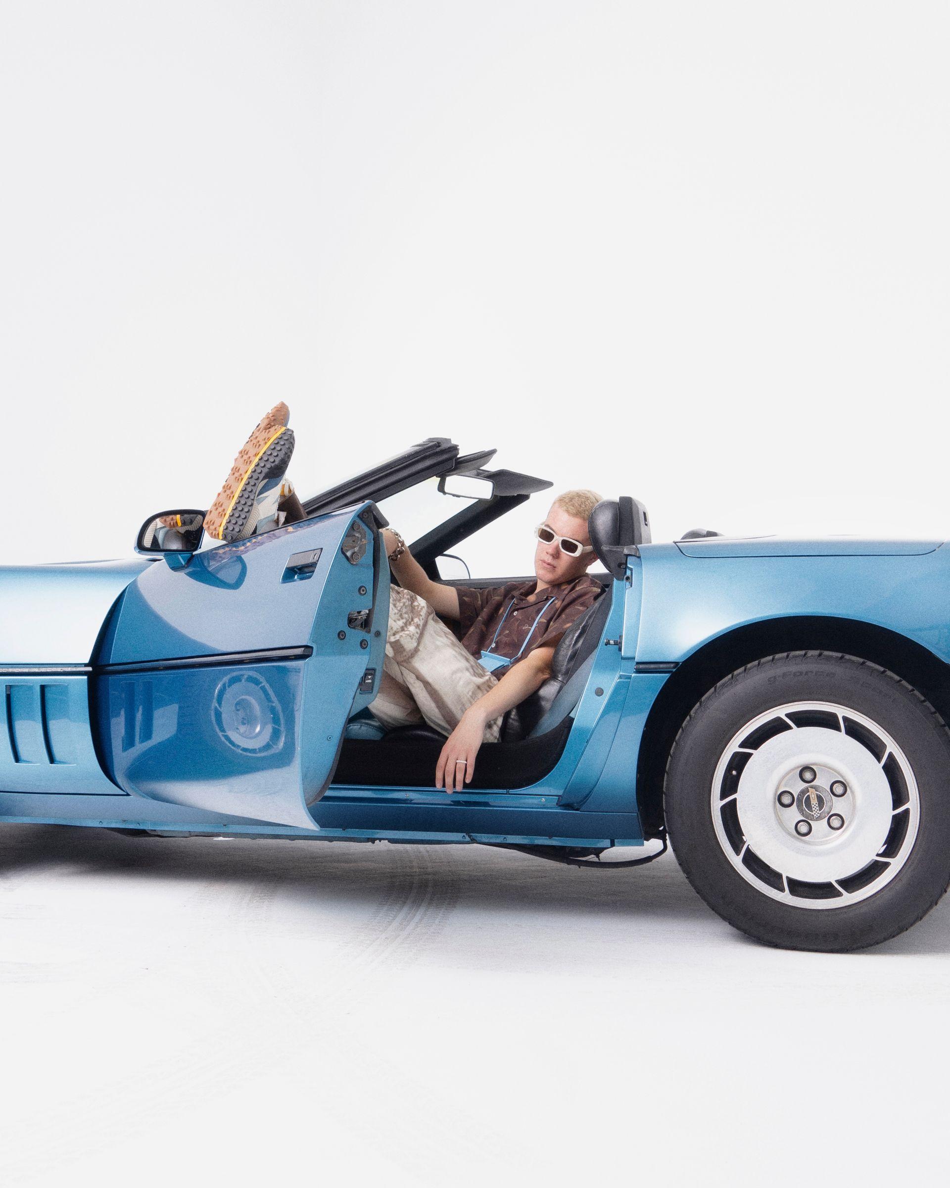 Przyszłość widziana z przeszłości. Tak wygląda retrofuturyzm w wydaniu New Balance