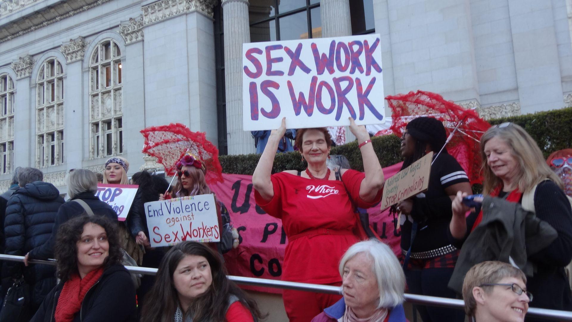 W łóżku z Bordo: Wspomnienie Carol Leigh, kobiety, która wymyśliła określenie „sex worker”