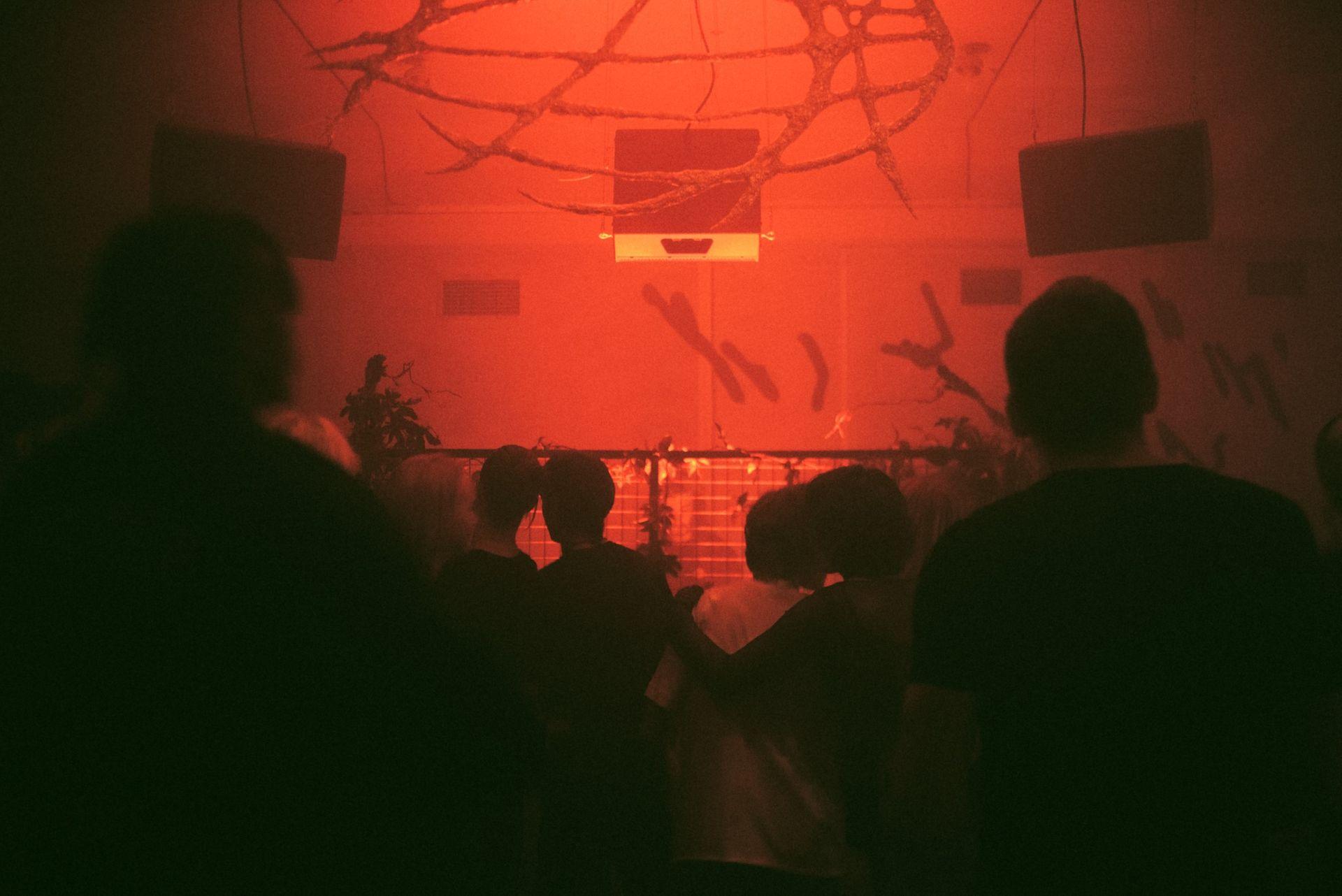 Jasna 1 łączy siły z Art - Weapon! Freux, Shakolin, Tripssy , Vera Logdanidi, Katia Steiber, Richie Beige i wielu innych artystów w jednym miejscu