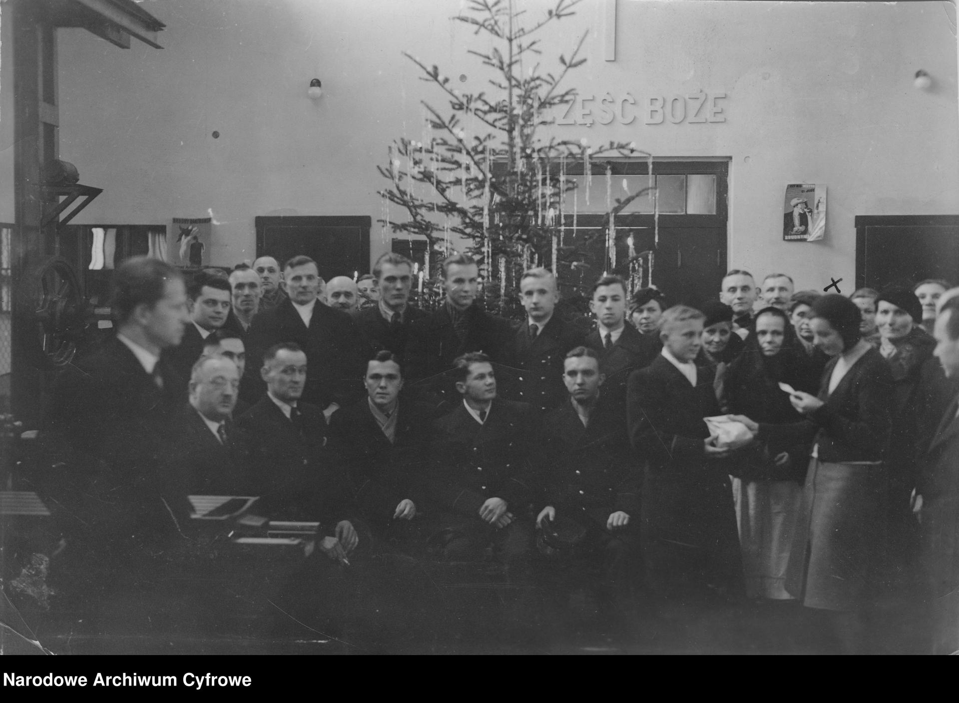 Gwiazdka w Szkole Rzemieślniczej przy Hucie Pokój w Nowym Bytomiu