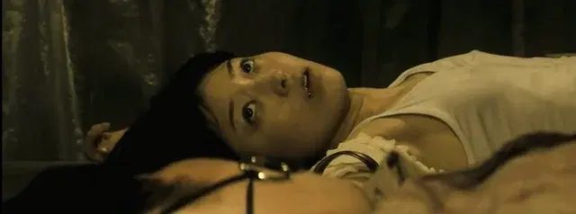 „Grotesque” (2009)