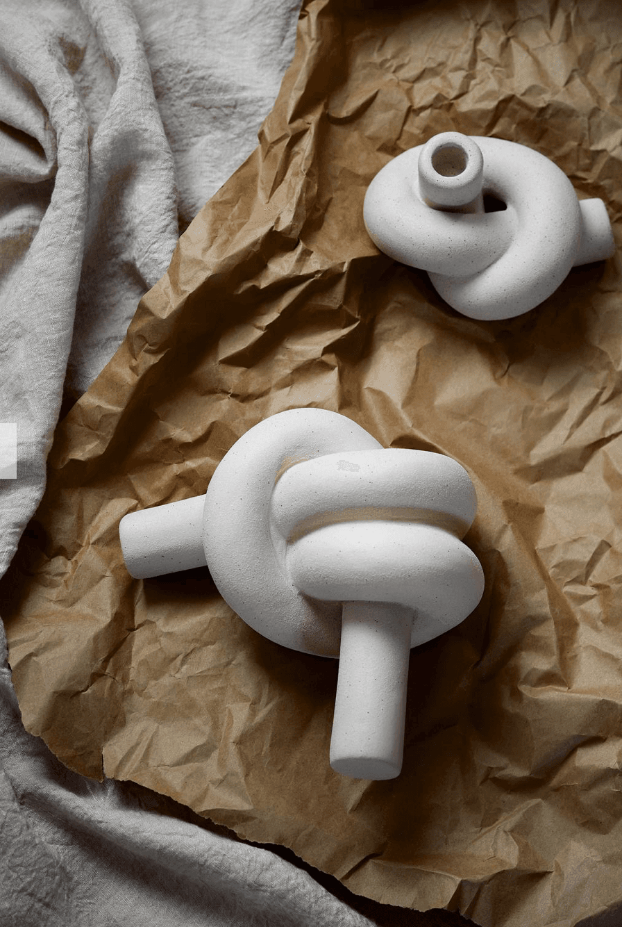 Zakręcone świeczniki z kamionki