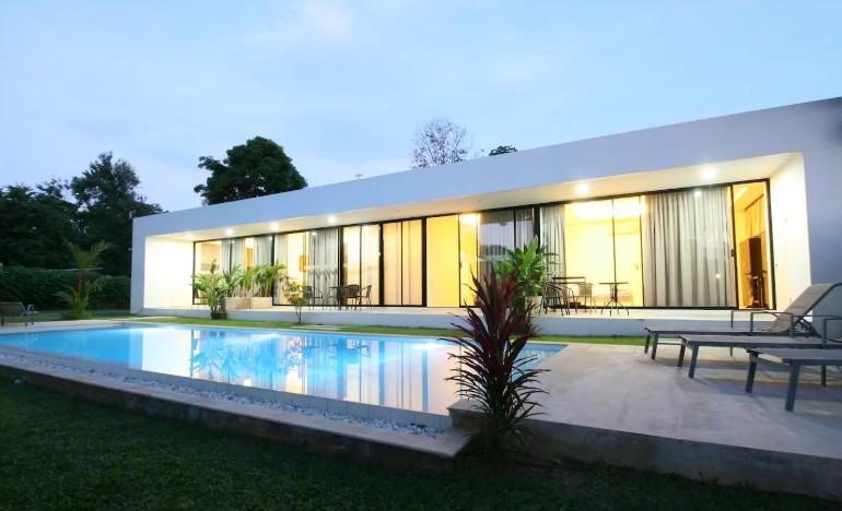 White Breeze Apartment, Phuket, Tajlandia (2017)