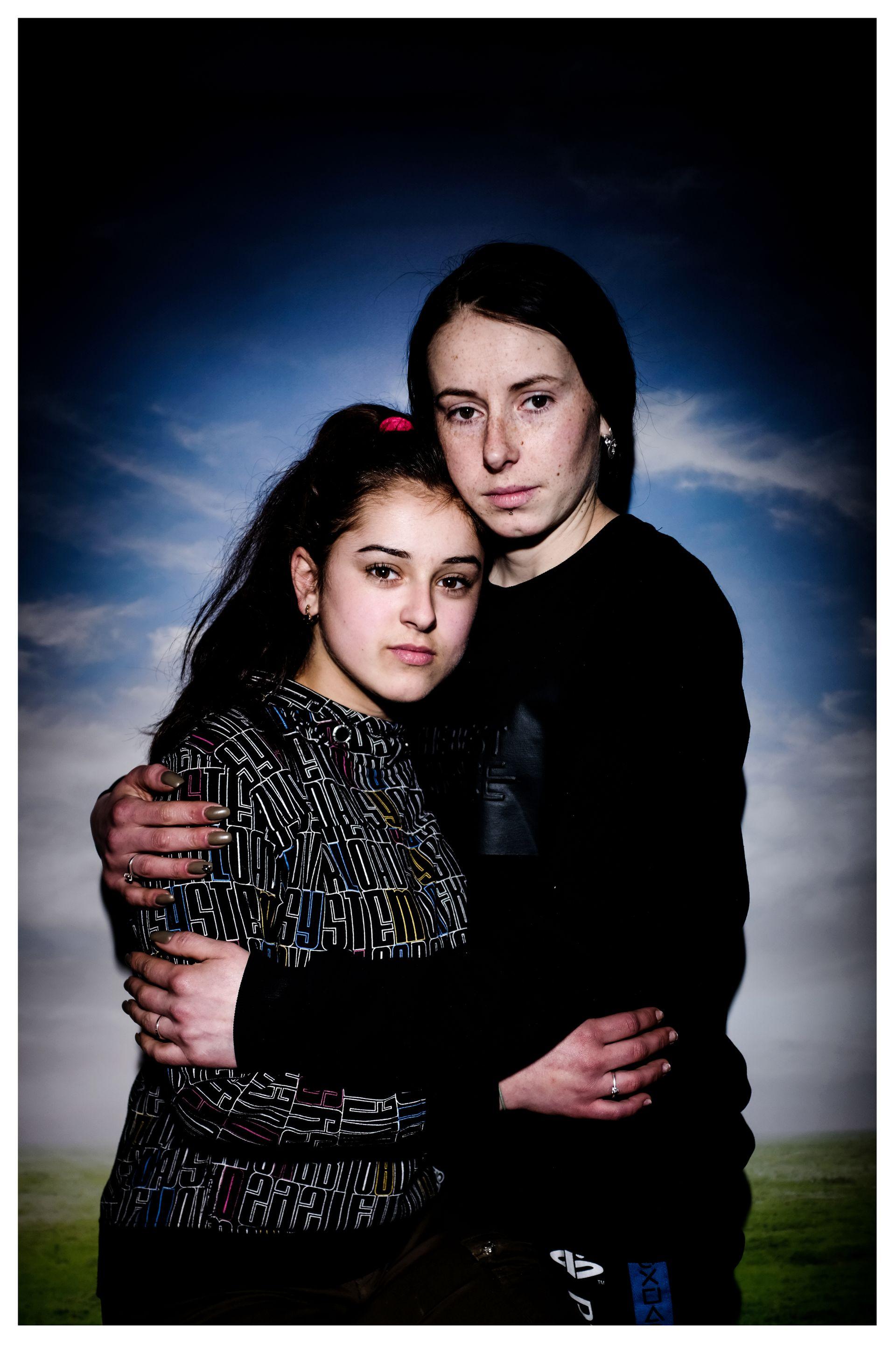 Maria (26 lat), Lida (16 lat), Iwano-Frankiwsk