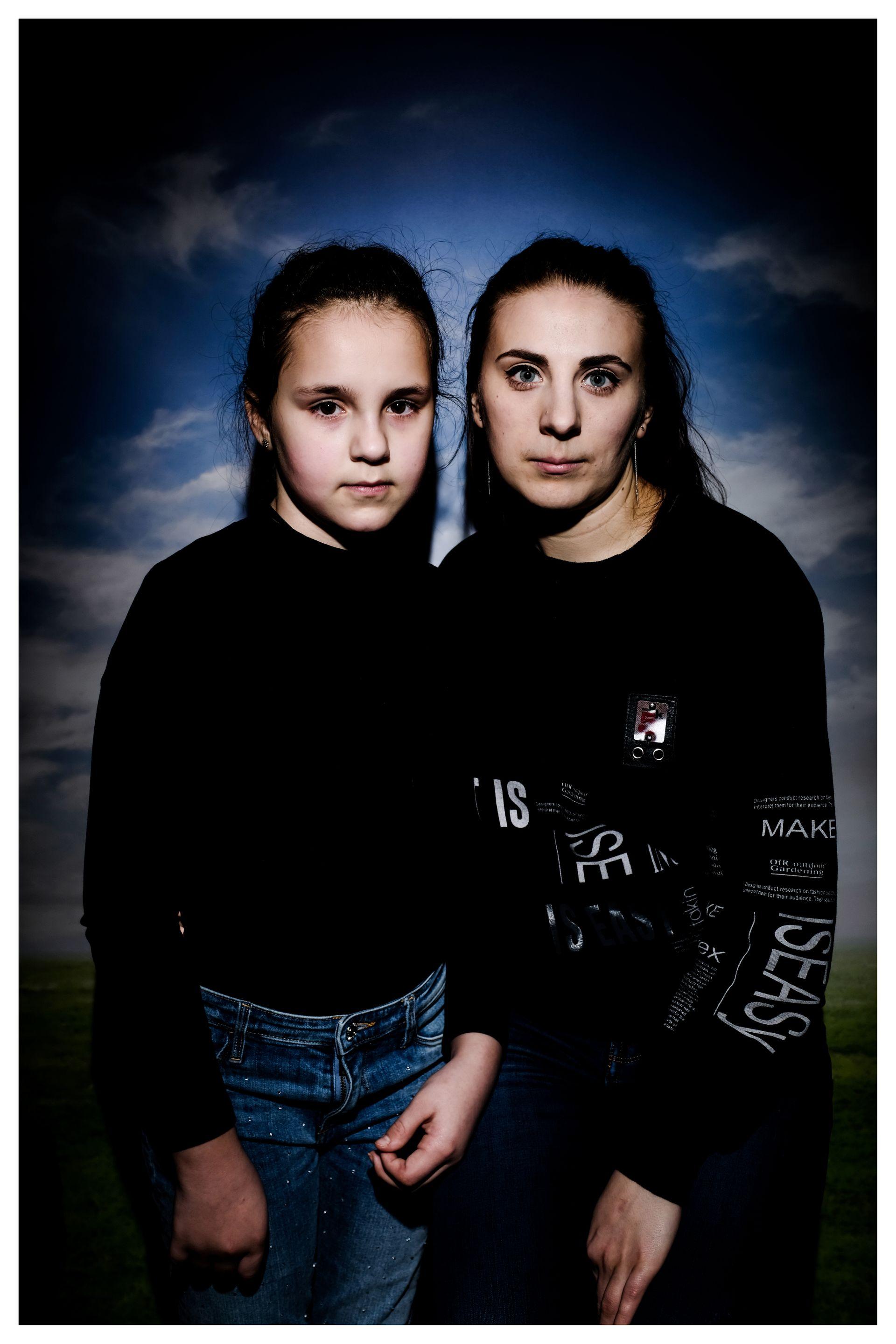 Daria (10 lat), Iryna (23 lata), Berdyczów