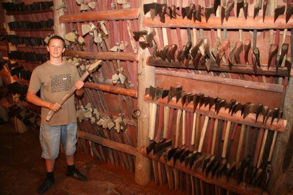 Muzeum Siekier w Orzechówce